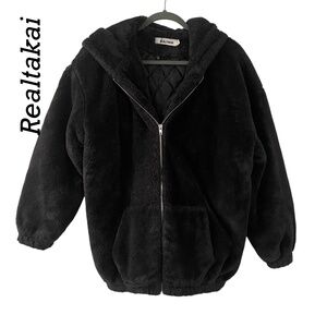 SO SOFT! Realtakai Black faux fur jacket Size L